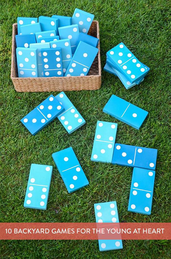 10 DIY Games For Your Next Outdoor Cocktail Party