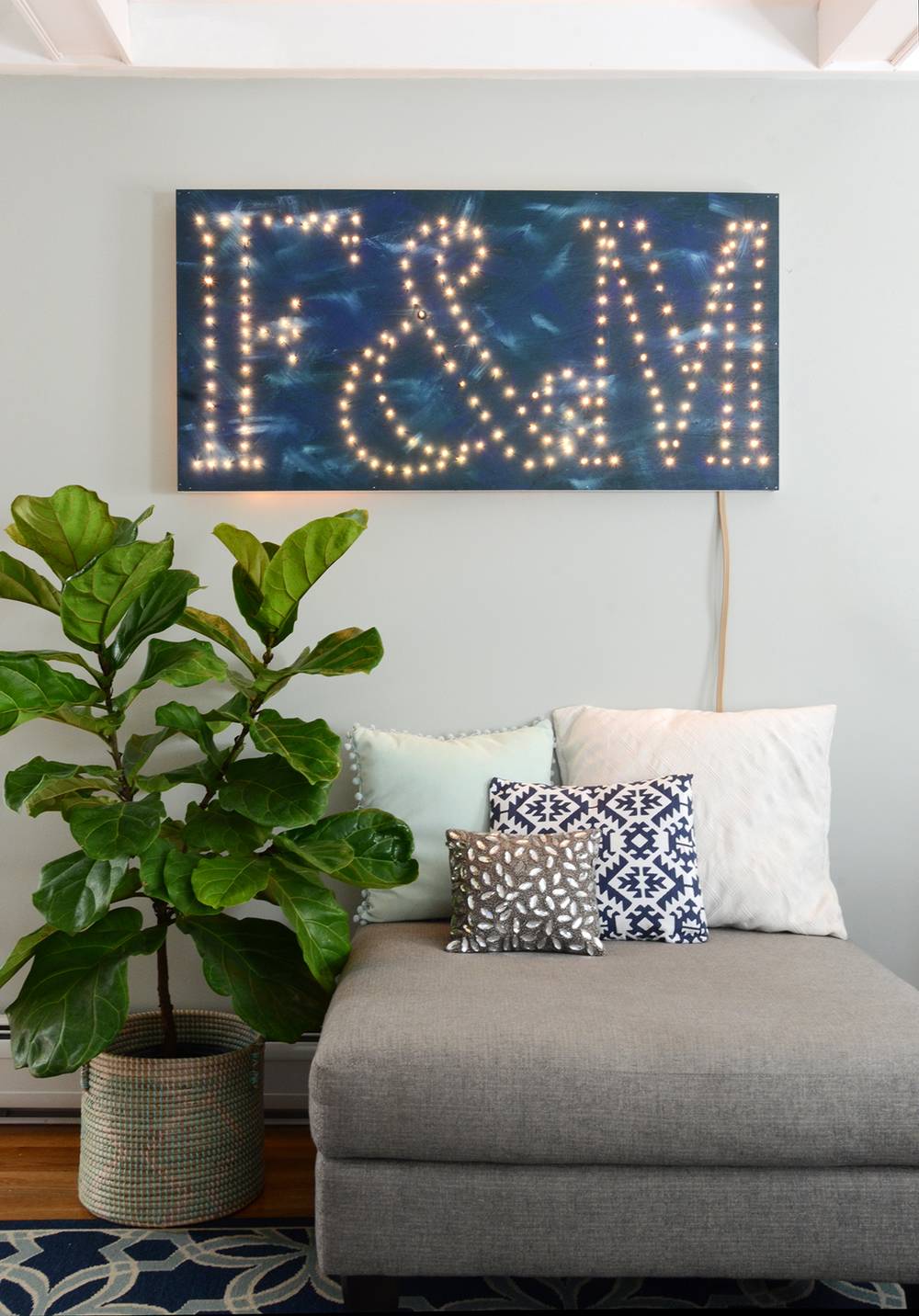 How-To: Funky DIY Monogram Marquee Sign