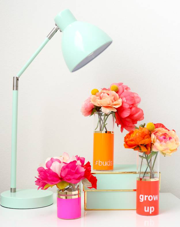 Roundup: 10 Bright, Bold DIYs For Your Home