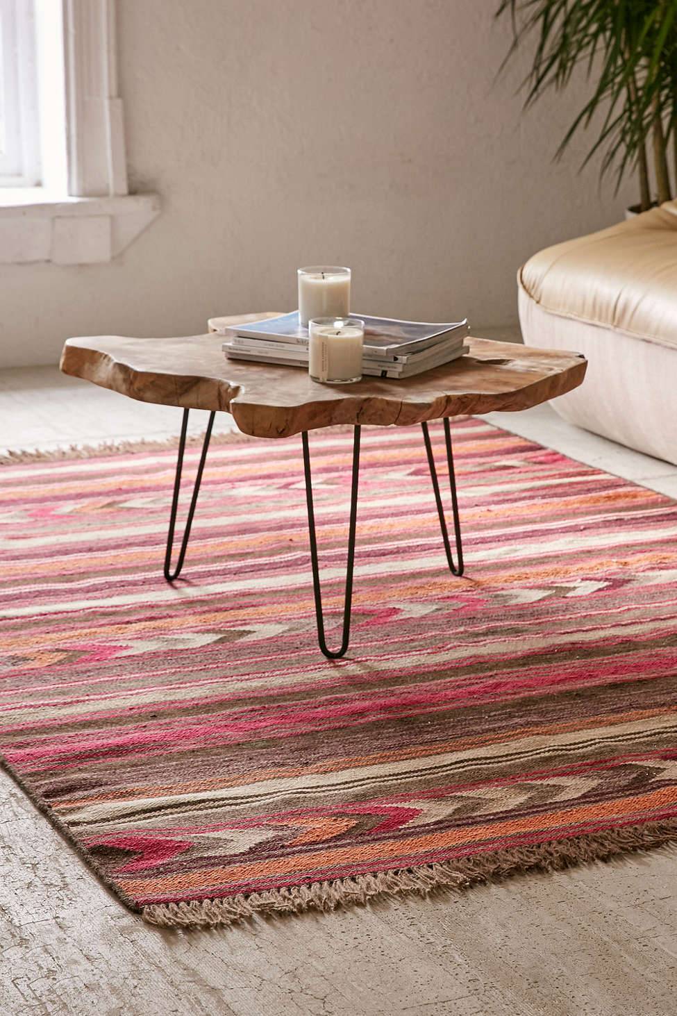 The Ultimate Guide to Turning Your Dorm Into A College Oasis