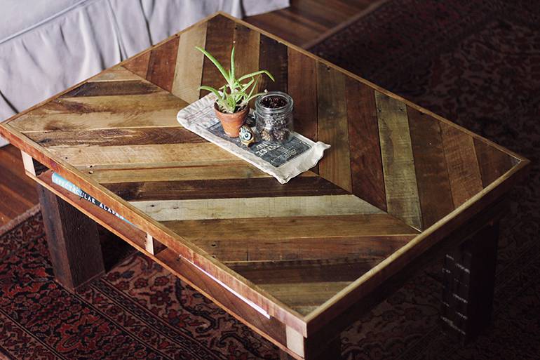 Roundup: 10 Rustic DIY Furniture Projects