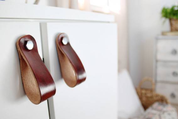 Roundup: 10 DIY Super Easy DIY Leather Projects