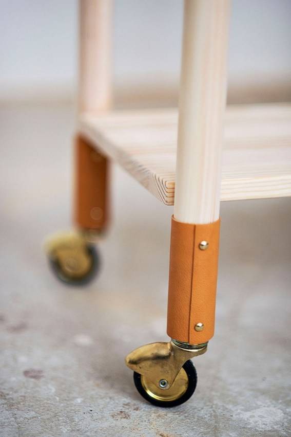 Roundup: 10 DIY Super Easy DIY Leather Projects