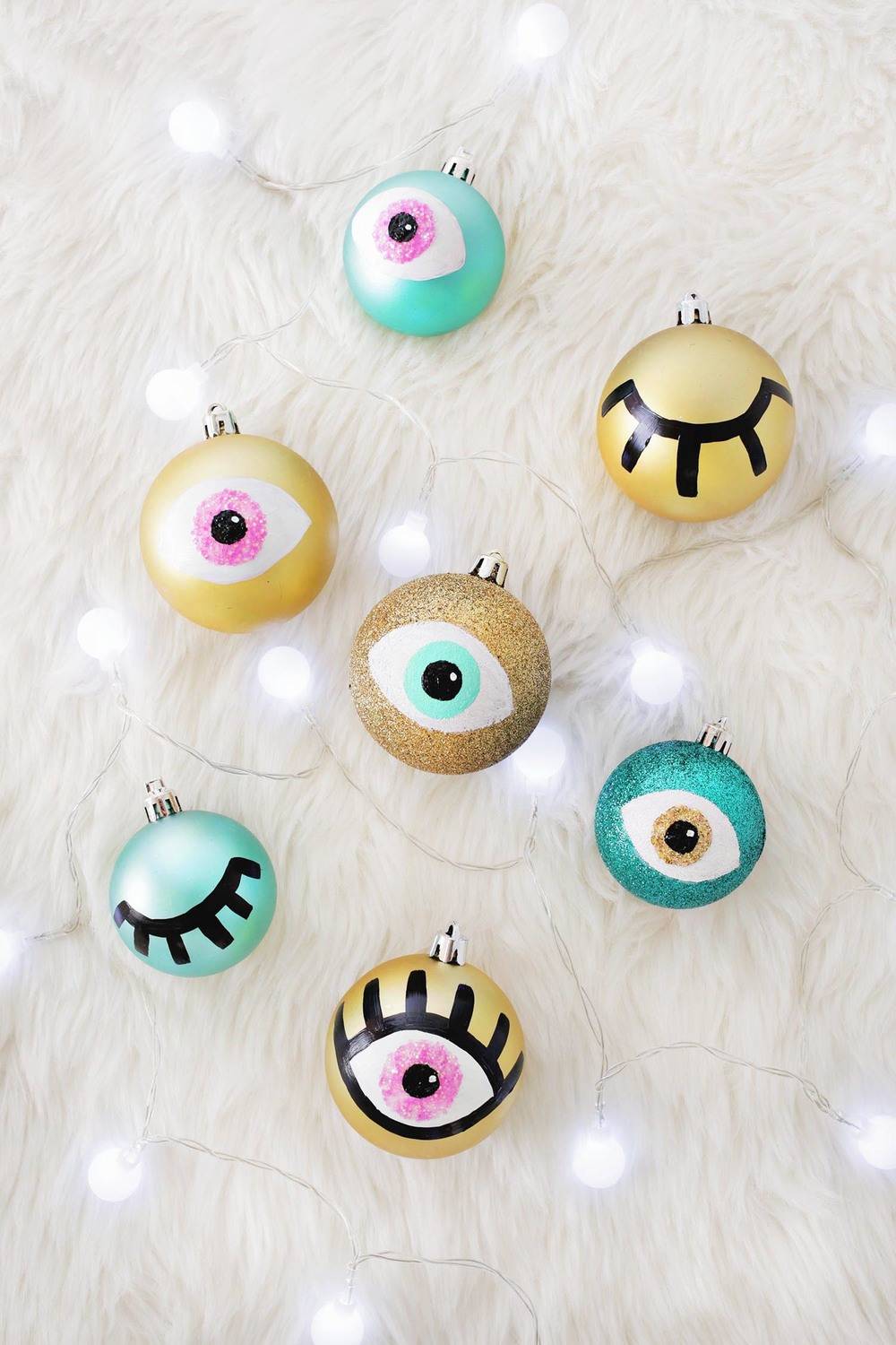 30 DIY Modern Colorful Ornaments For Your Christmas Tree