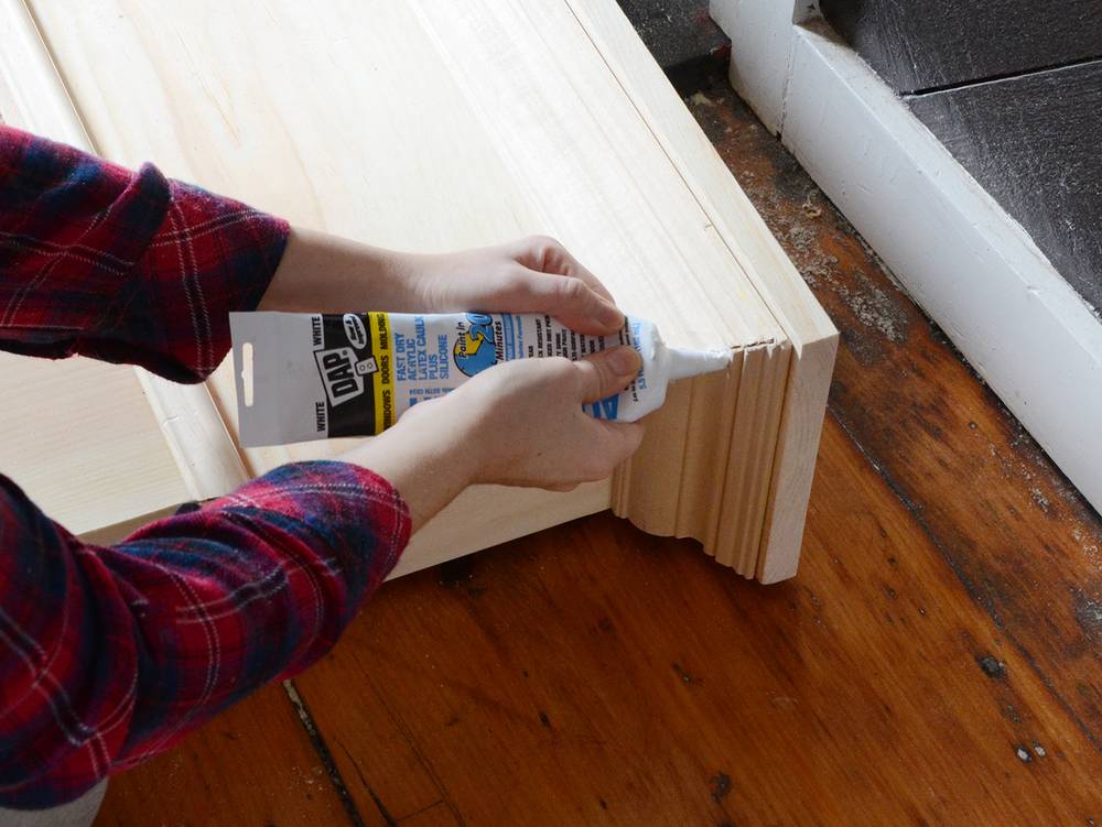 How-To: Elegant DIY Wooden Mantel