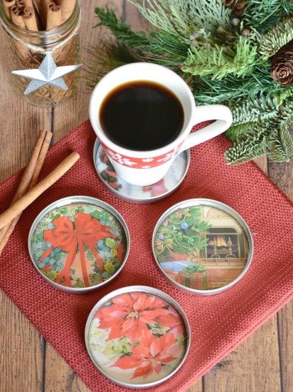 Roundup: Thrifted Christmas Decor