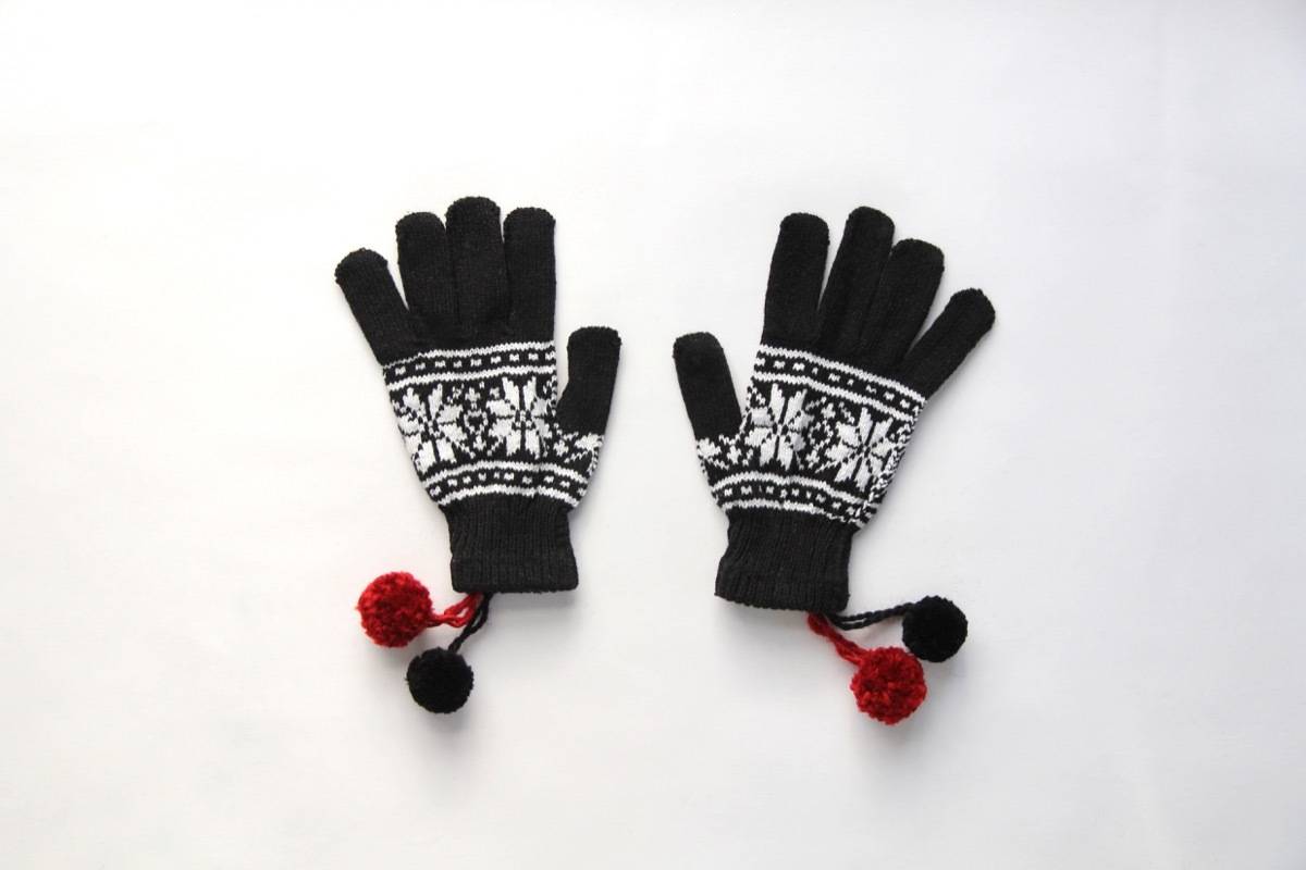 4 Ways to Perk Up Your Winter Wear: Pom poms + gloves = new look!