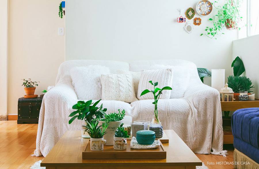 10 Fun Ways To Add Fresh Green Accents To Your Home