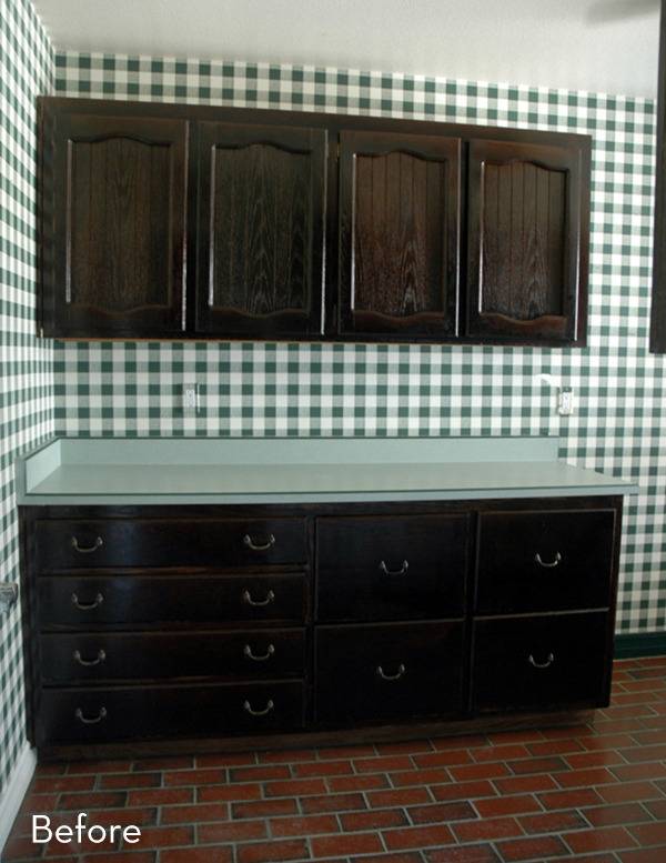 Laundry room makeover - before