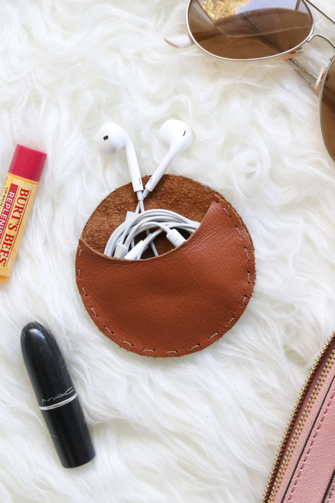 Make It! Simple + Stylish Leather Headphone Organizer Curbly