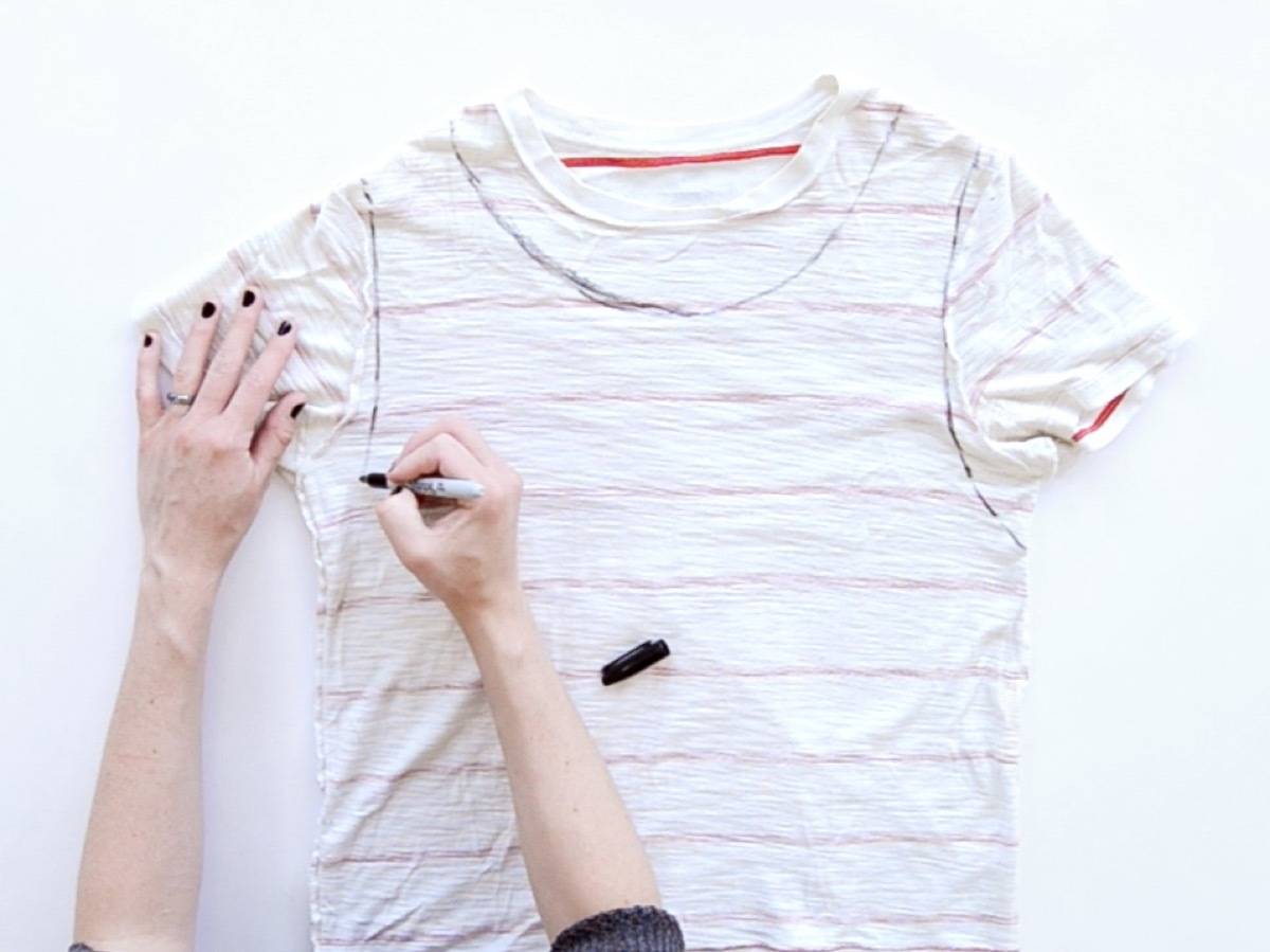 How to transform a regular t-shirt into a scoop neck shirt with just scissors
