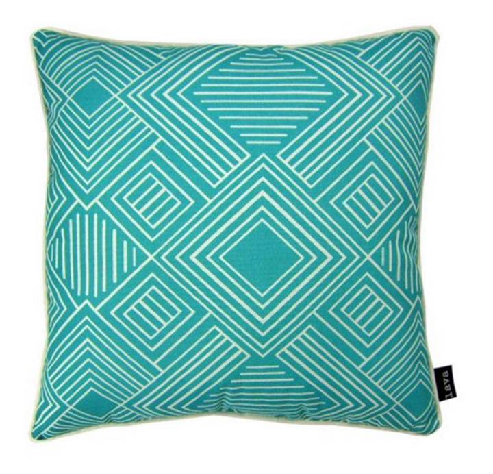 30 Under $30: An Outdoor Pillow Shopping Guide