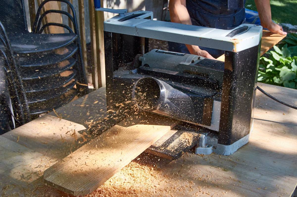 Planing cedar fence pickets