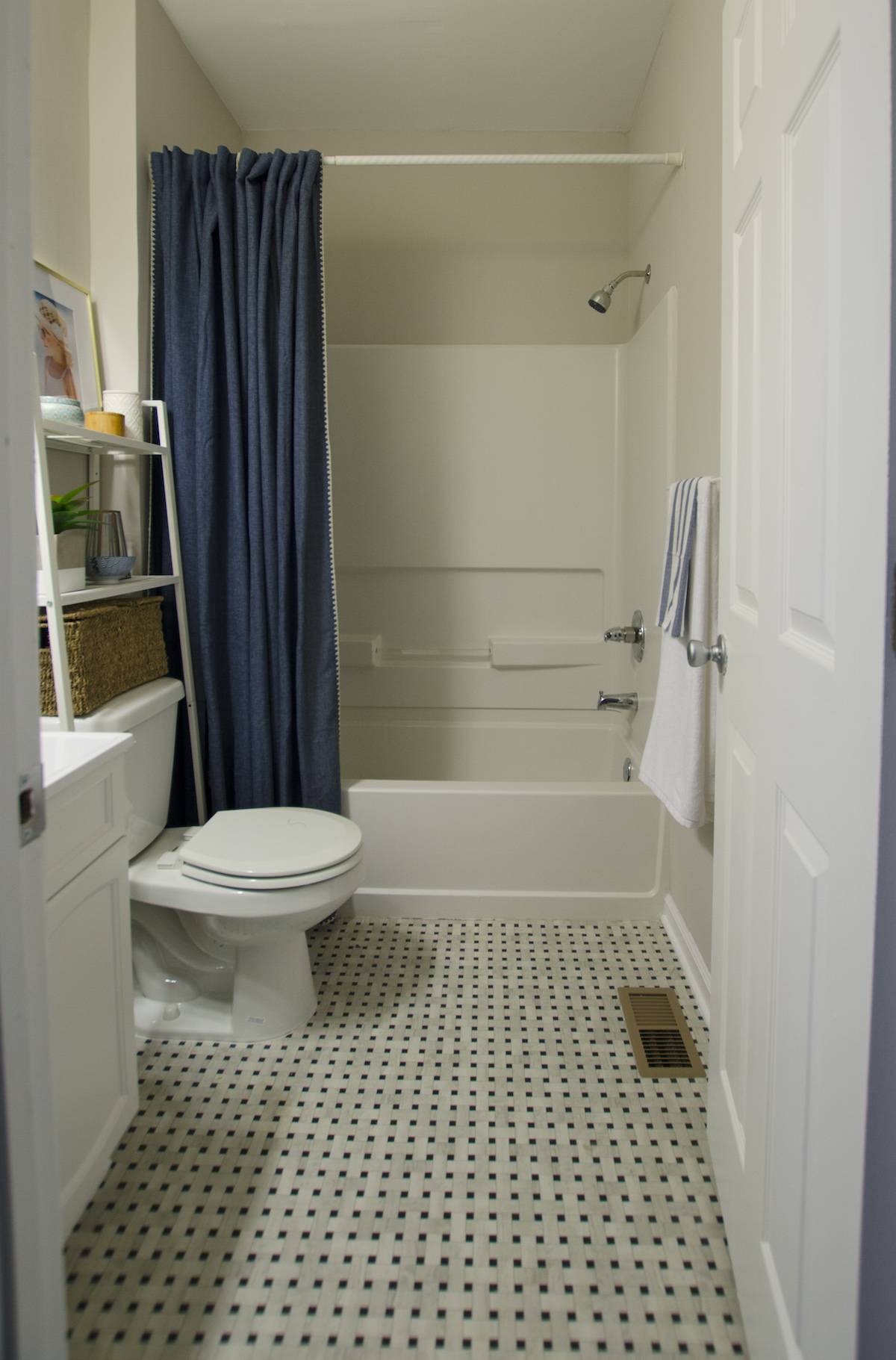 Tips for Styling a Plain Builder Grade Bathroom