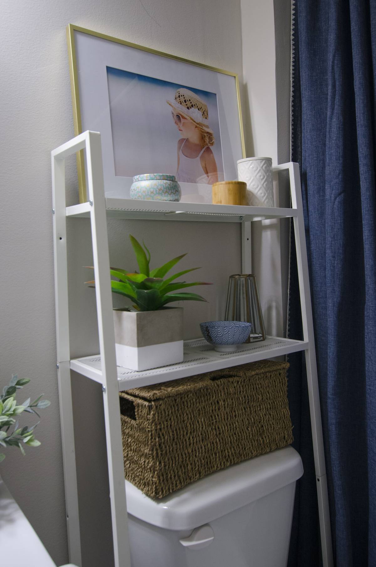 Tips for Styling a Plain Builder Grade Bathroom