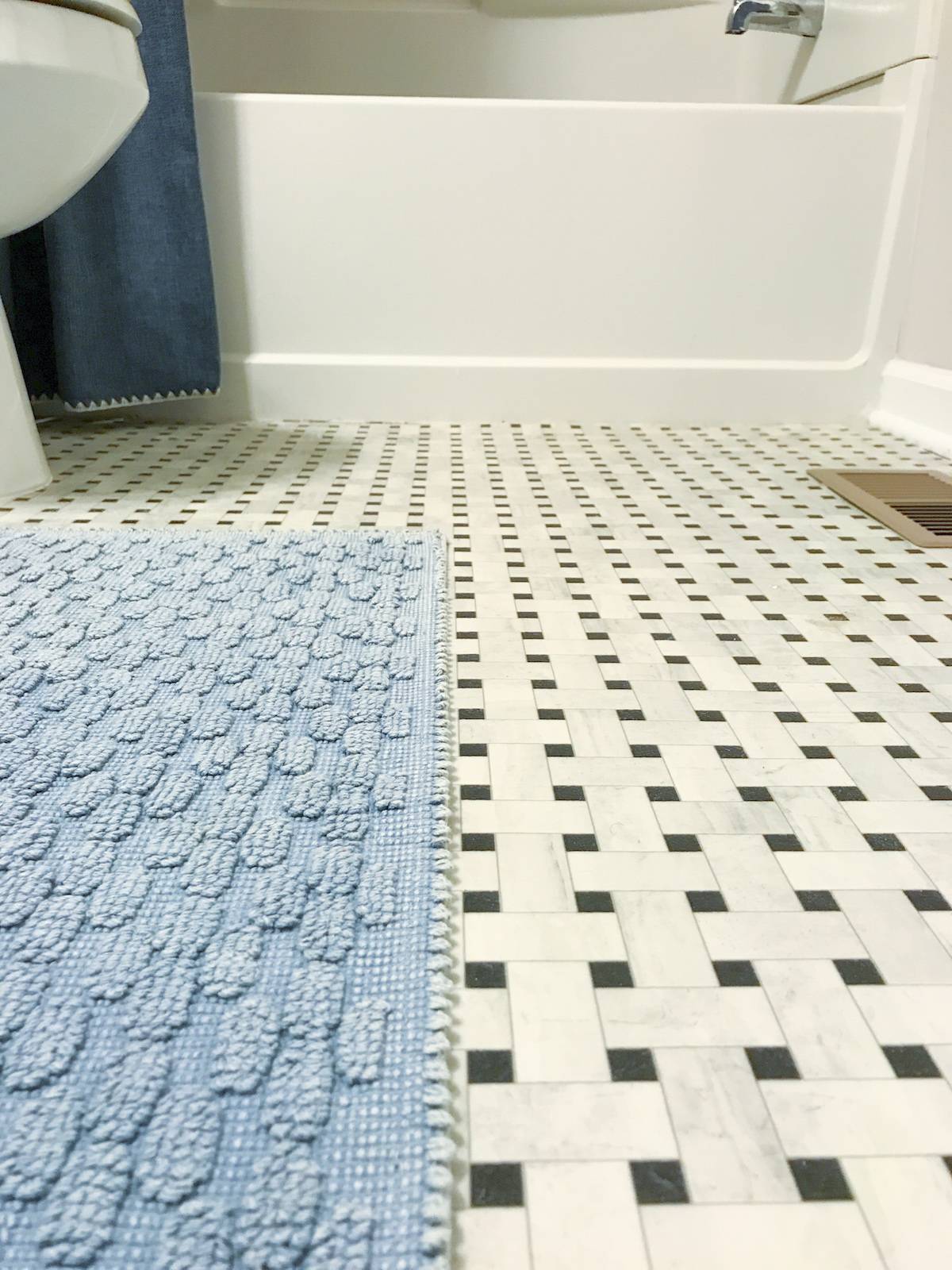 Tips for Styling a Plain Builder Grade Bathroom