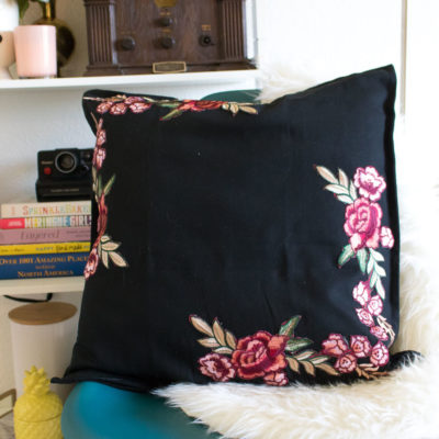 5-Minute DIY! Update any Pillow with Floral Patches