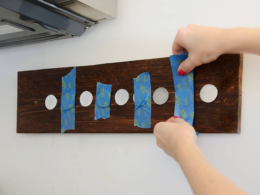 DIY Wooden Wall Mounted Knife Rack