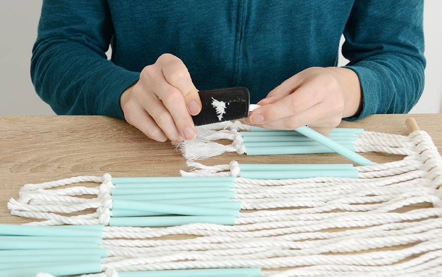 DIY Plastic Straw And Rope Wall Hanging