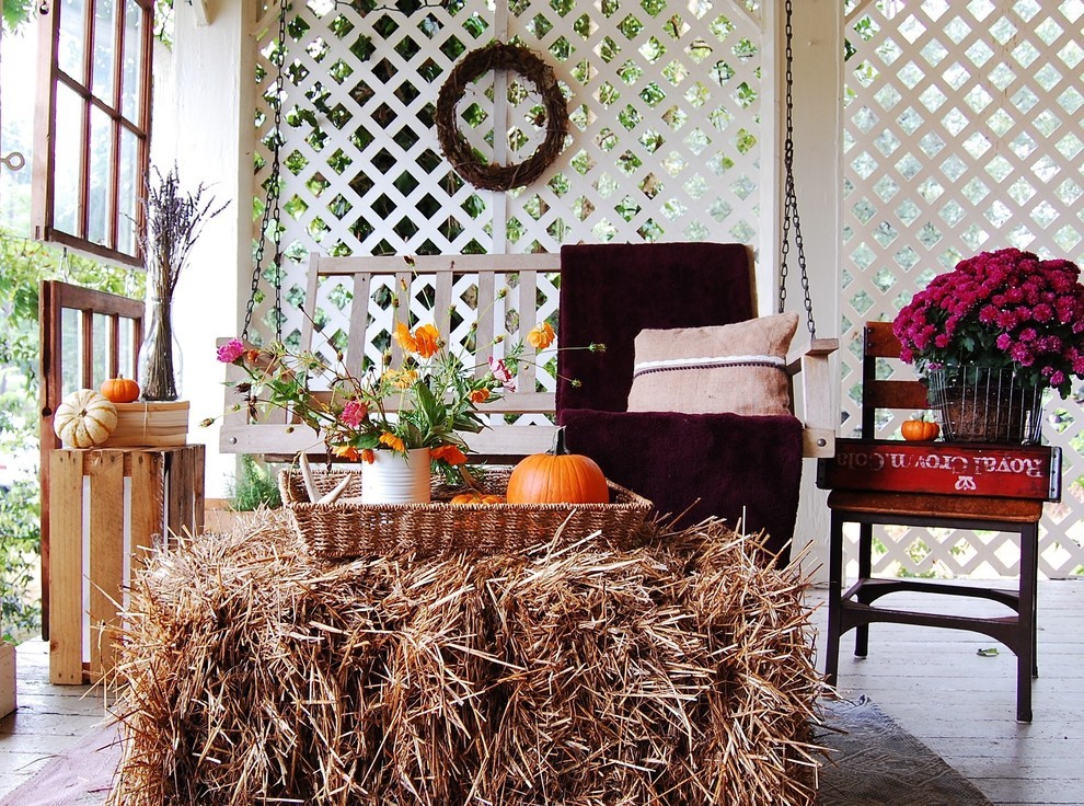 Shopping Guide: Give Your Backyard A Cozy Fall Makeover