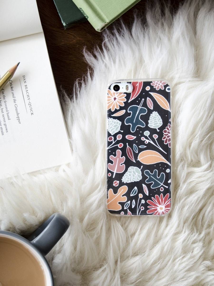 Fall-Inspired iPhone Case Designs - Free Download