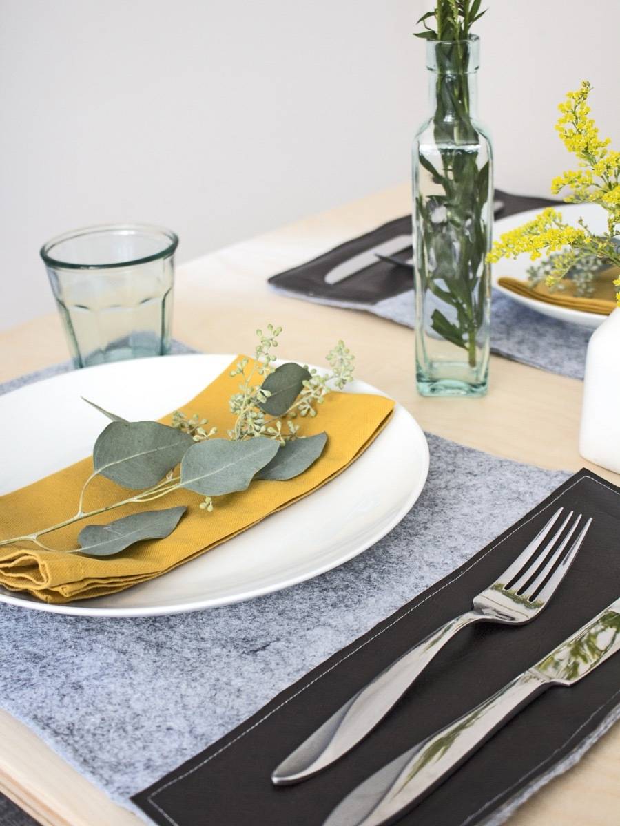 DIY these felt and vinyl placemats