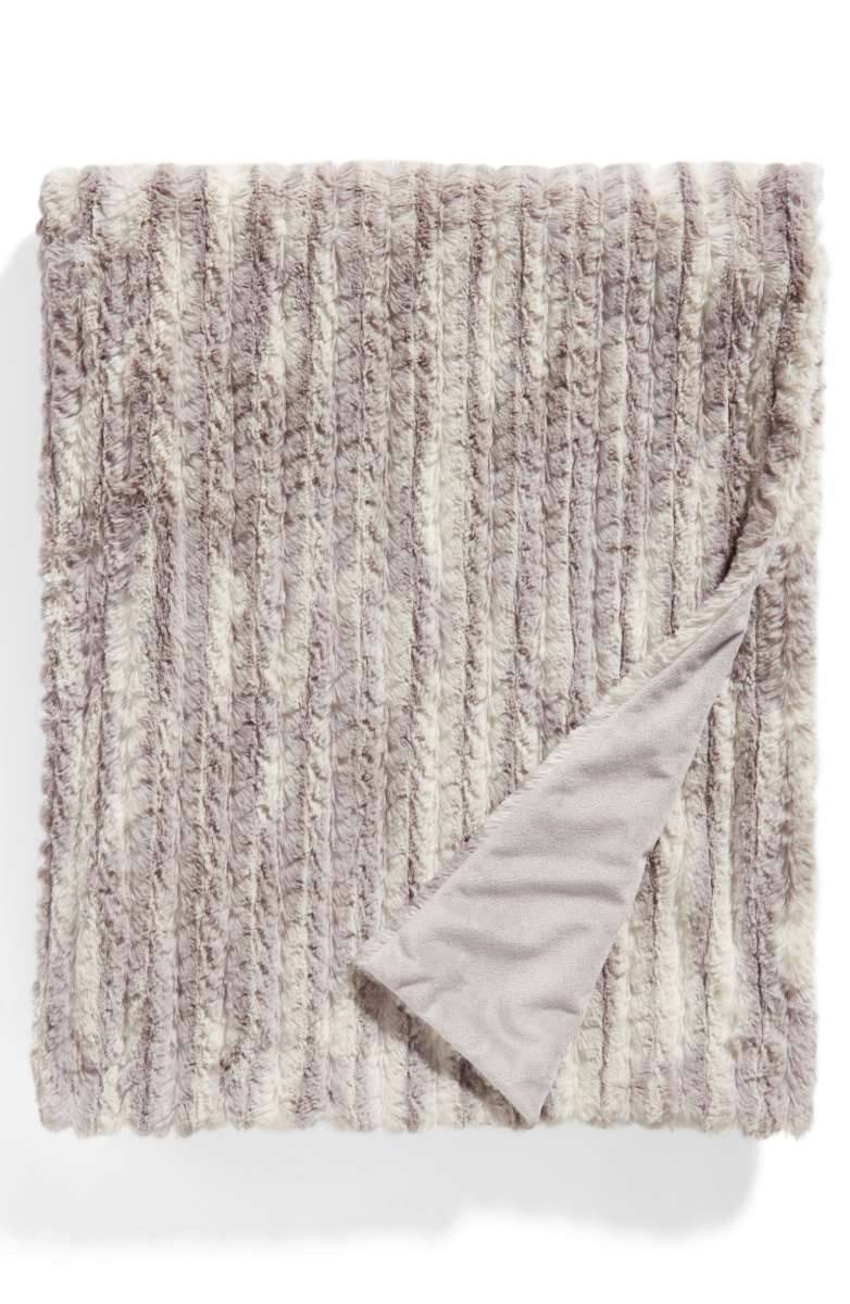 The 15 Coziest Blankets under 100 You Need this Autumn Curbly