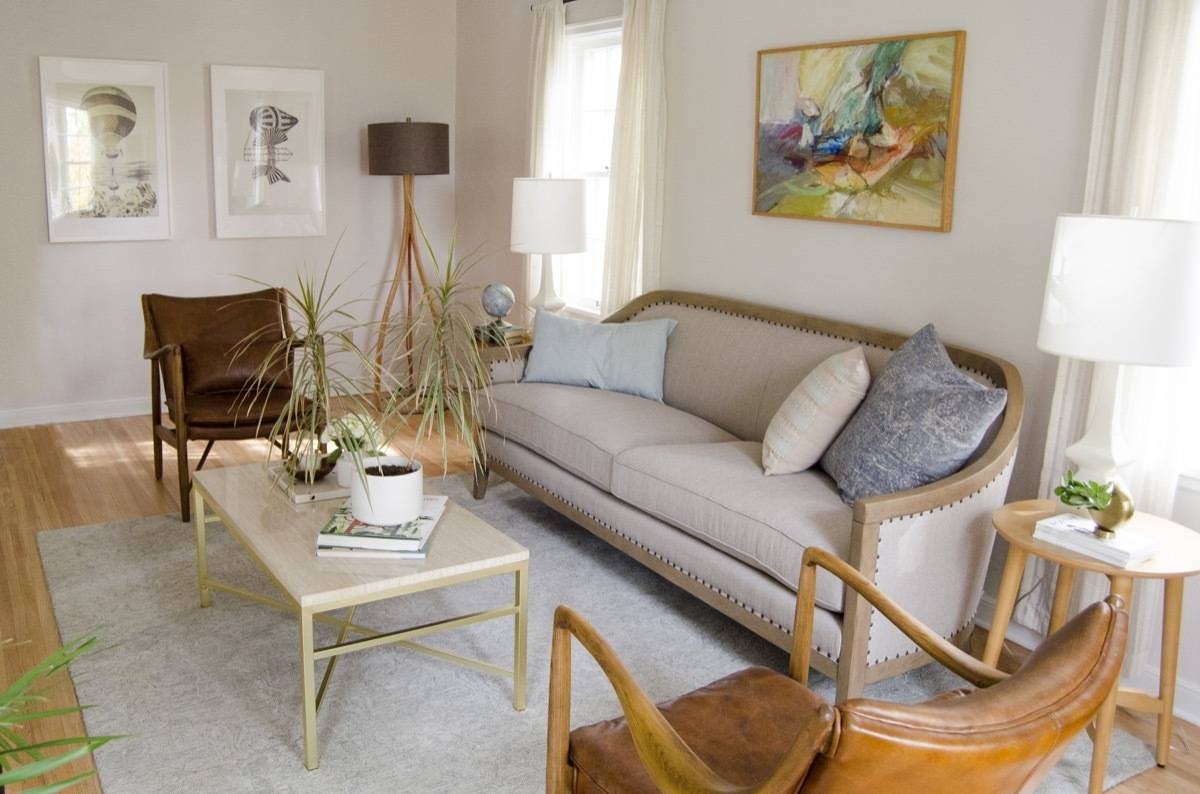 2017 Curbly House living room makeover with Hayneedle