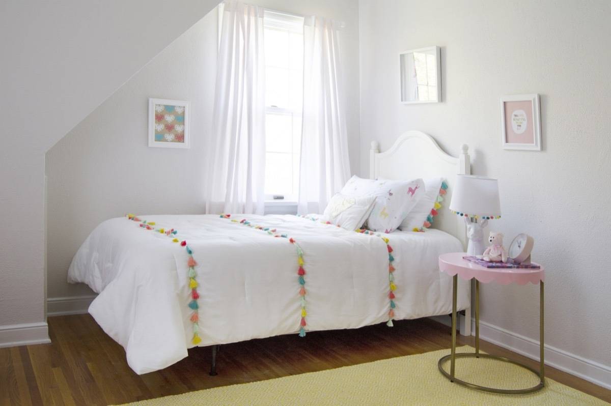 2017 Curbly House bedroom - girl's room