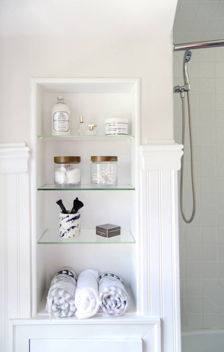 Bathroom shelf styling ideas