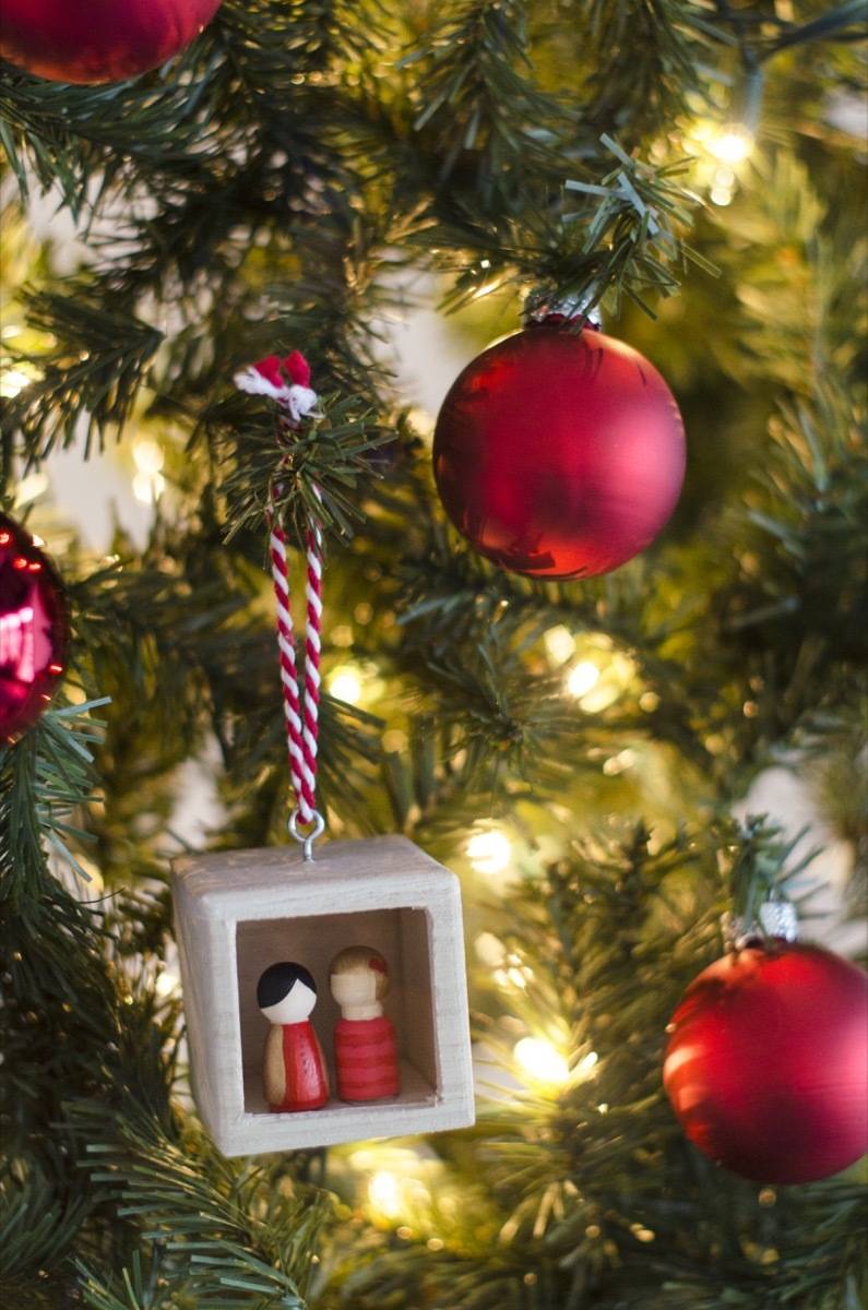 DIY tree ornaments to make with a Dremel!