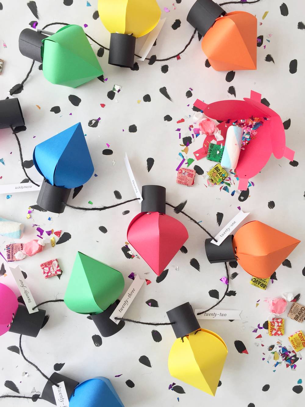 Roundup: 10 Imaginative DIY Advent Calendars