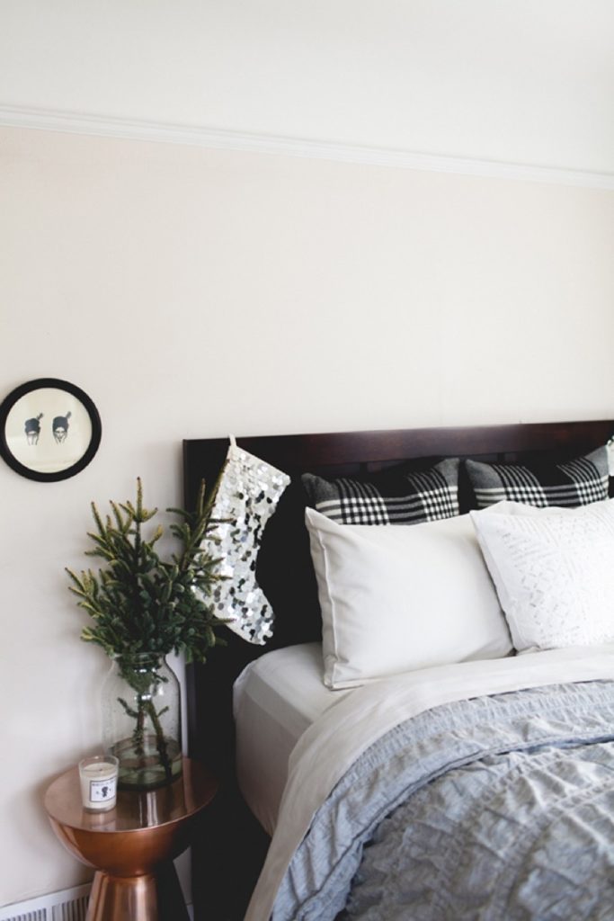 Christmas Stocking Hanging Ideas No Fireplace Required christmas-stocking-hanging-ideas-no-fireplace-required