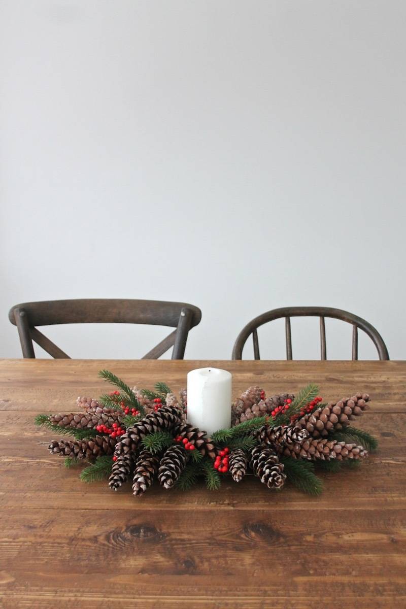81 Stylish Christmas Decor Ideas You Can DIY | Simple holiday centerpiece