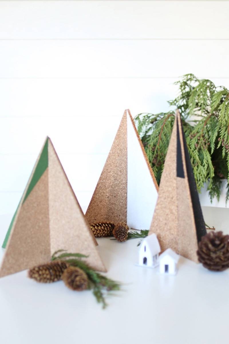 81 Stylish Christmas Decor Ideas You Can DIY | Cork trees