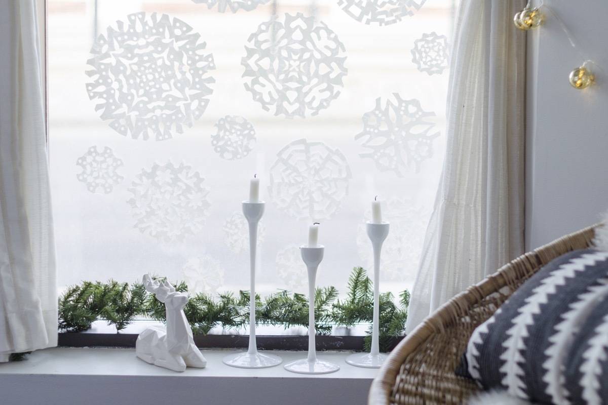 Create a snowscape with shelf liner