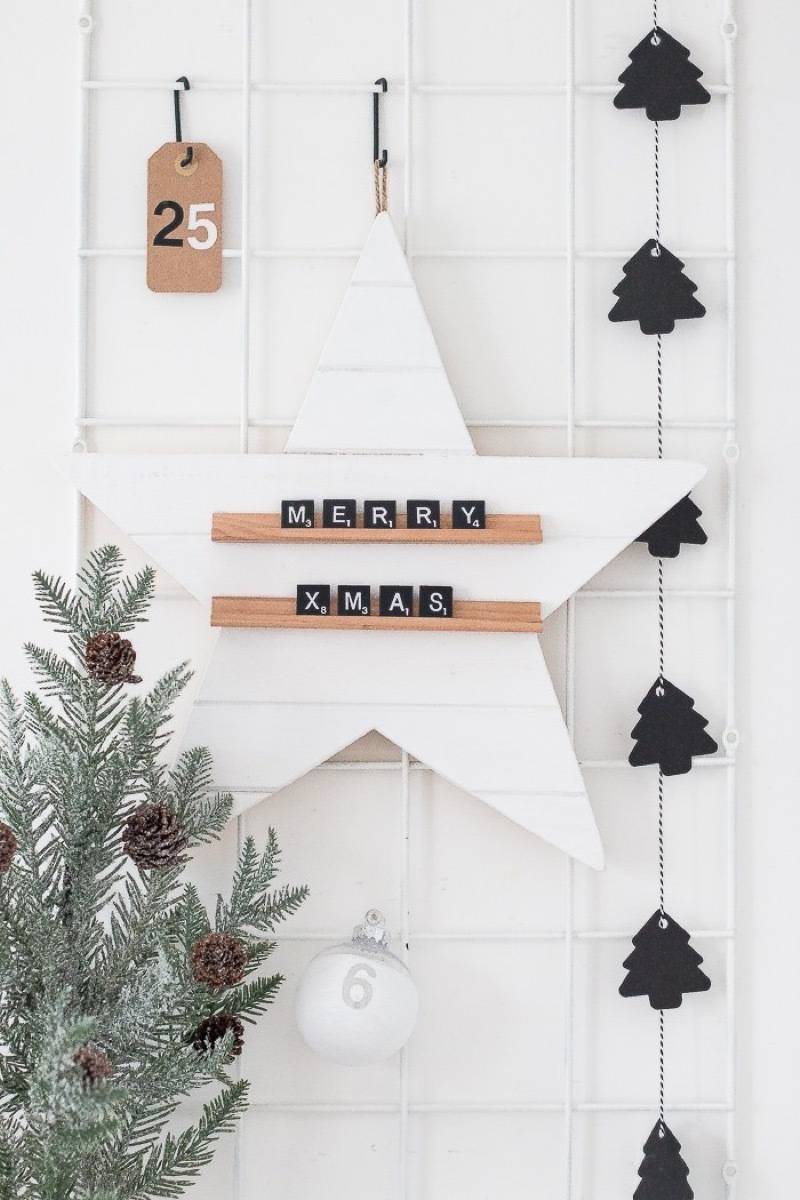 81 Stylish Christmas Decor Ideas You Can DIY | Star message board