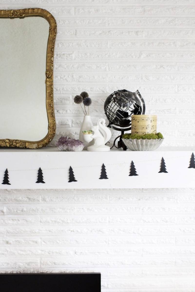 81 Stylish Christmas Decor Ideas You Can DIY | Minimal Scandinavian garland