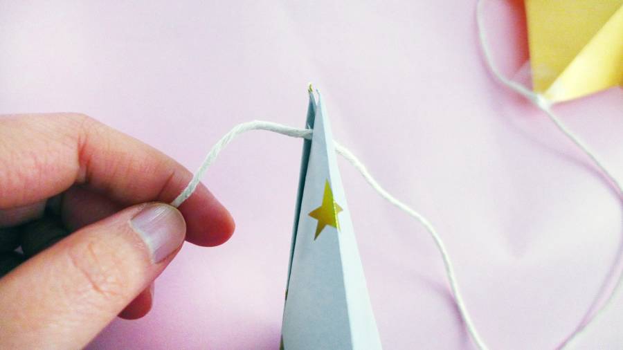 DIY instructions for star paper origami.