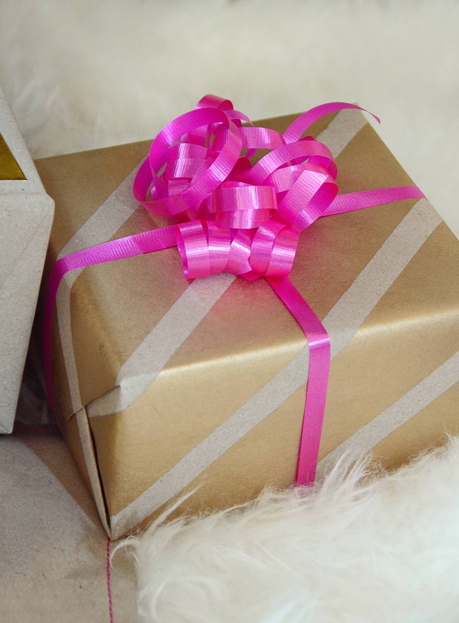 5 Creative Ways To Wrap Gifts With Kraft Paper Curbly