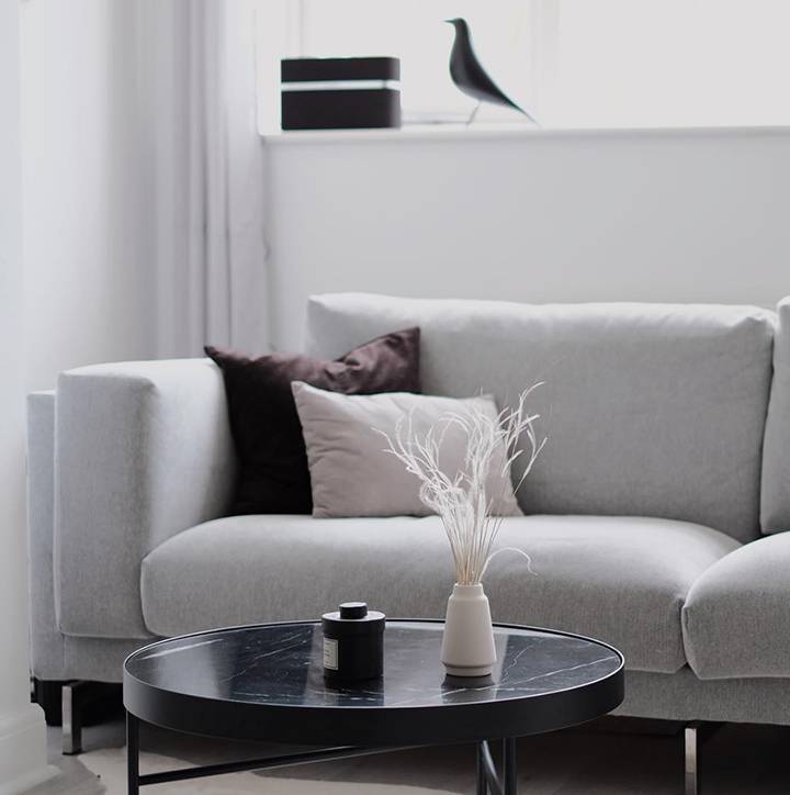 19 Instagram Accounts To Follow If You're In A Minimal Mood