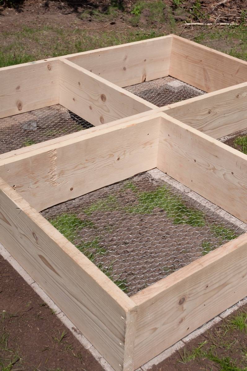 Make a Modular Critter-Proof Vegetable Garden | Step 8