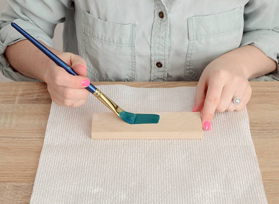 Easy DIY Snowy Mountain Napkin Holder