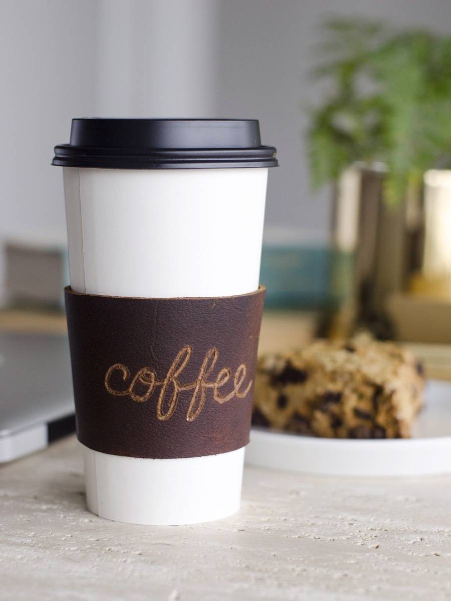 How to make a reusable coffee cup sleeve