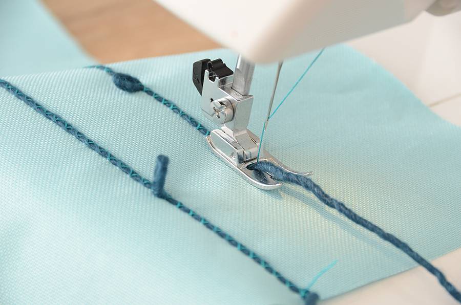 Sew It! DIY Loopty Loop Outdoor Pillow