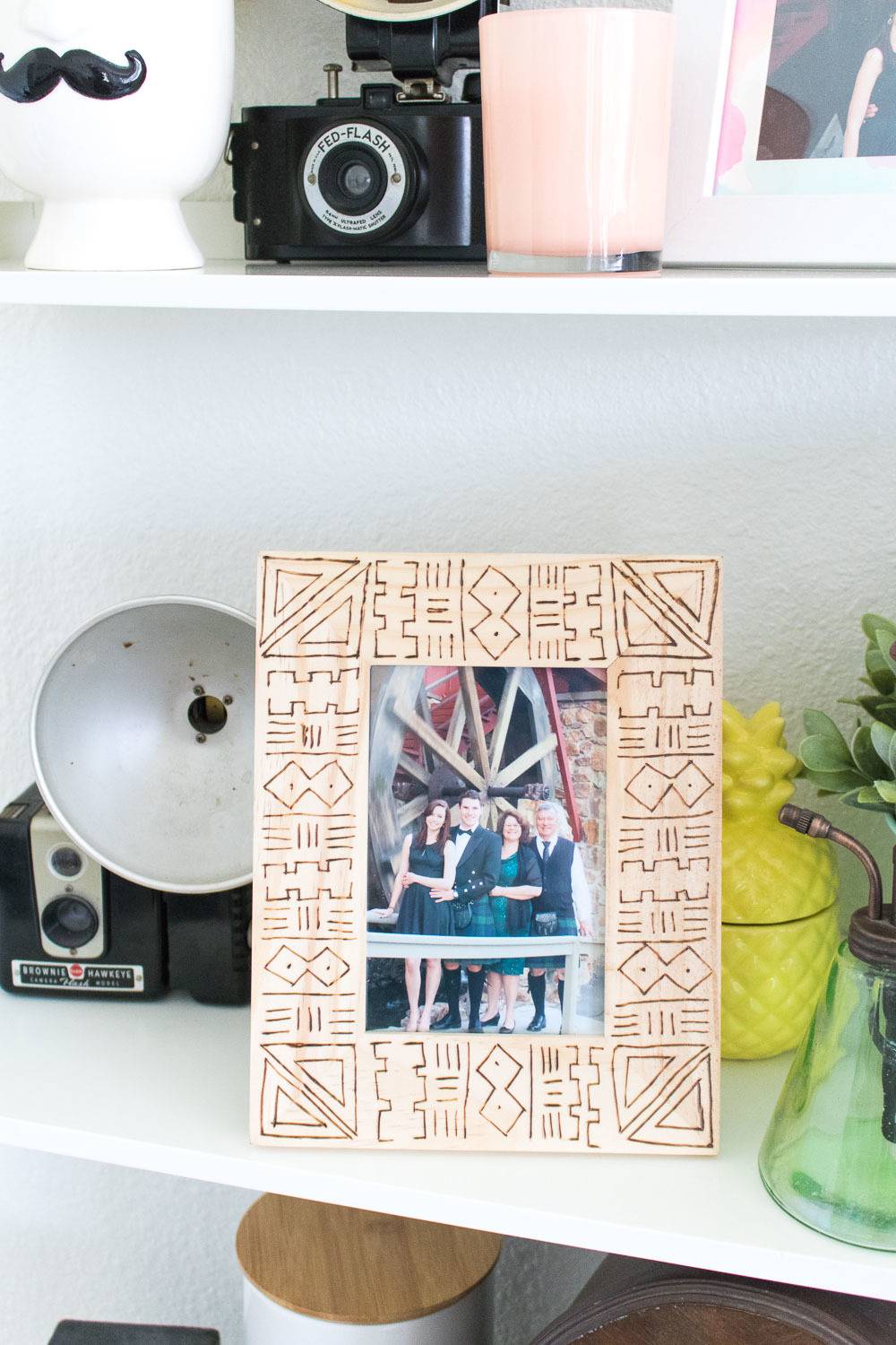 Picture frame makeover ideas - Photo via Club Crafted