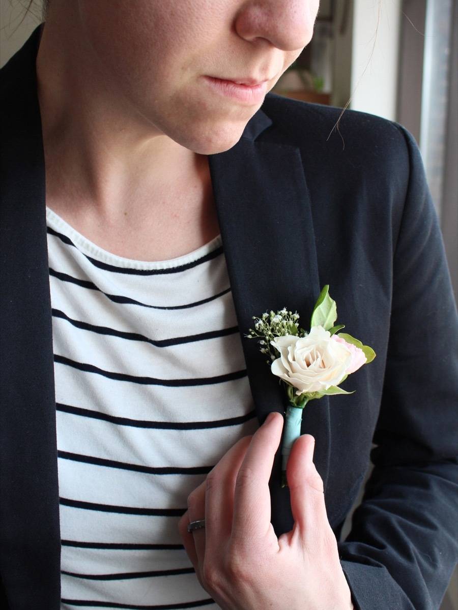 How to make a simple boutonniere
