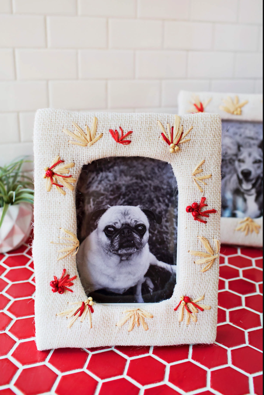 Picture frame makeover ideas - Photo via A Beautiful Mess