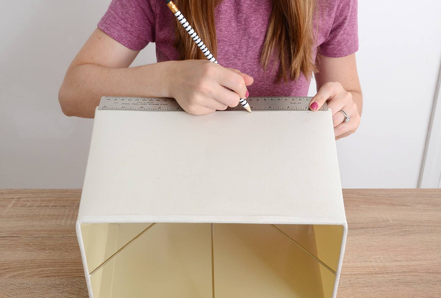 Thumbtack lampshade | Step 3