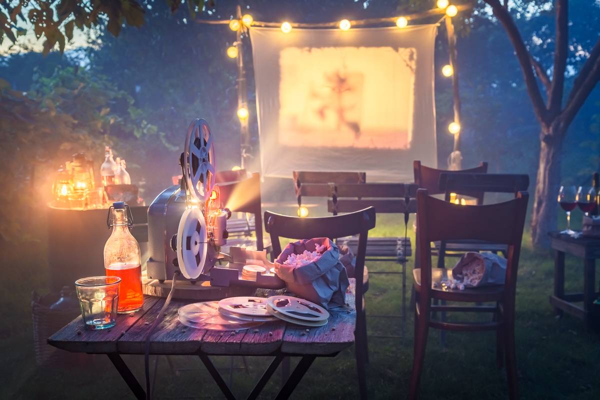 Throwing a backyard movie night is one summer activity that you should make sure not to miss out on. #summer